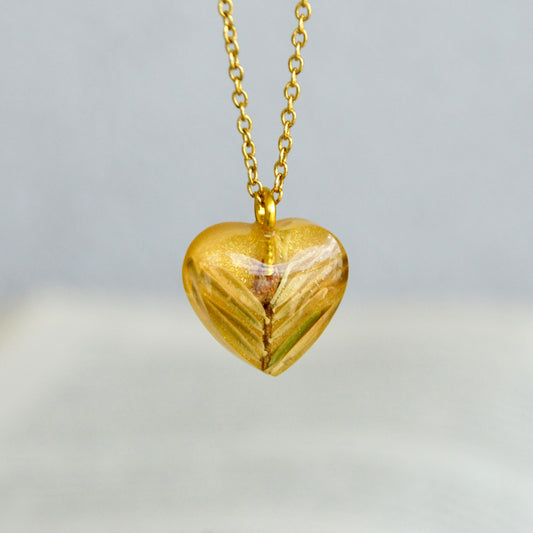 Naszyjnik serce z jodłą pospolitą - kolor złoty