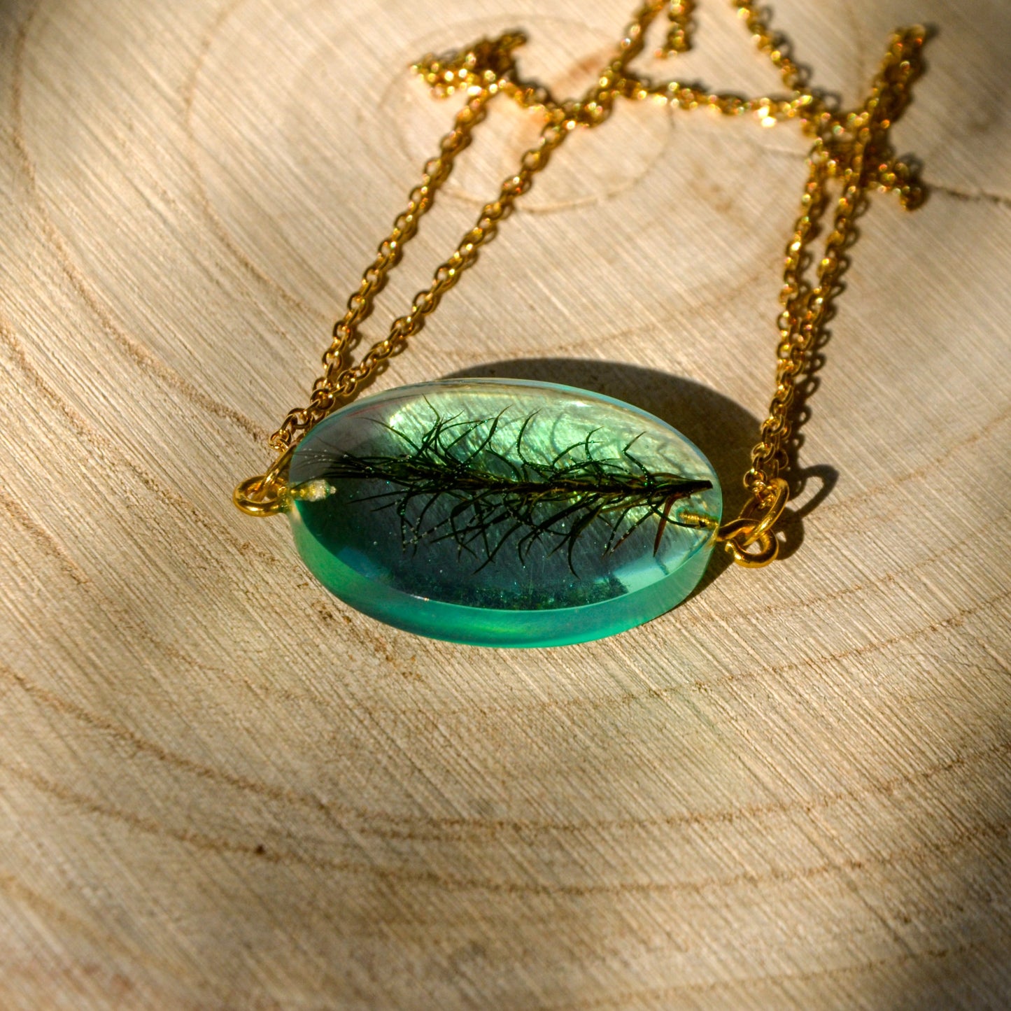 Bransoletka owalna z mchem - kolor złoty, zielony